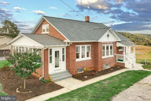 203 York Rd, YORK, PA, 17407-1111 | Card Image