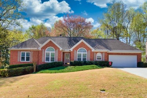 2501 Peregrine Trl, Suwanee, GA, 30024-3107 | Card Image