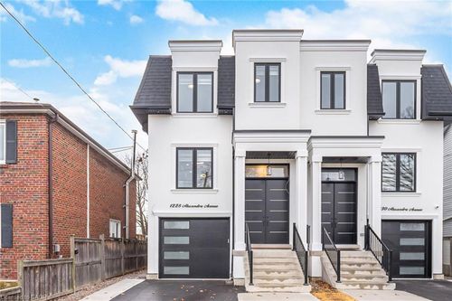 1228 Alexandra Ave, Mississauga, ON, L5E2A5 | Card Image
