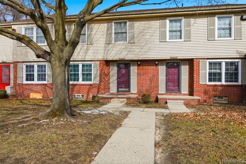 24762 Bashian Dr, Novi, MI, 48375-2959 | Card Image