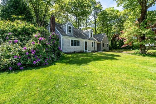 52 Ellis Cir, Yarmouth Port, MA, 02675-1335 | Card Image