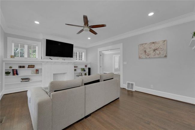 1667 Sylvan Rd Sw, House other with 3 bedrooms, 2 bathrooms and 2 parking in Atlanta GA | Image 8