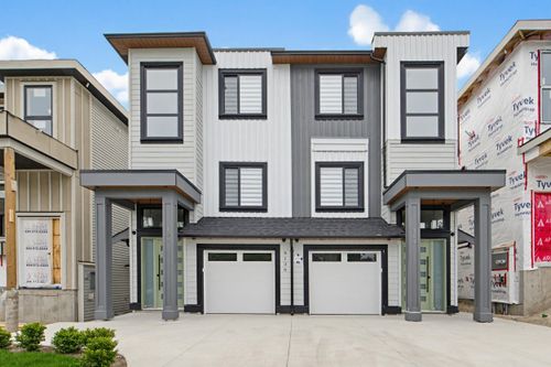 101-8136 168 St, Surrey, BC, V4N4Y8 | Card Image