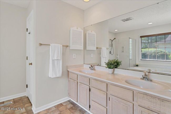 primary bathroom | Image 46