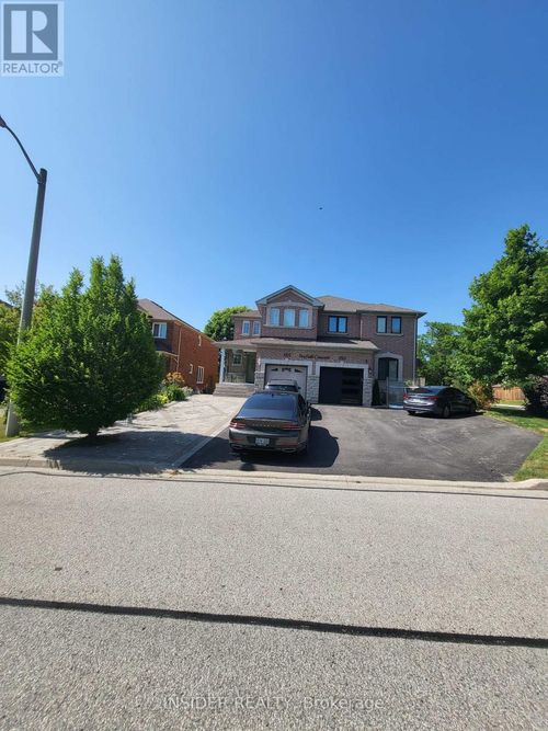 185 Foxfield Cres, Concord, ON, L4K5E8 | Card Image