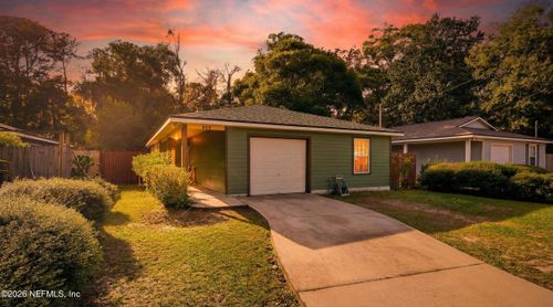 735 N Cypress Ave, Green Cove Springs, FL, 32043-2412 | Card Image