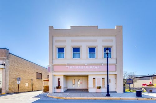 807 Ligonier St, Latrobe, PA, 15650-1827 | Card Image