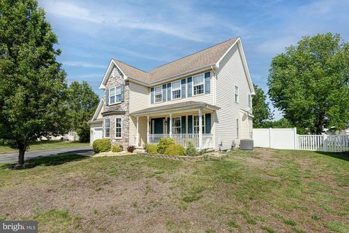 167 Garrisons Lake Blvd, SMYRNA, DE, 19977-4808 | Card Image