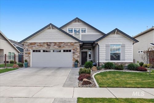 1044 N Synergy Ln, Eagle, ID, 83616-6145 | Card Image