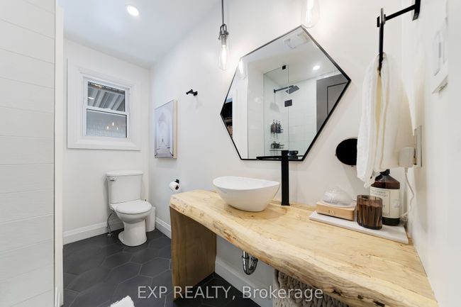 4652 Queensway Gdns, House other with 3 bedrooms, 2 bathrooms and 2 parking in Niagara Falls ON | Image 20