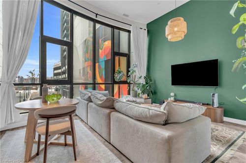 216-100 Garment St, Kitchener, ON, N2G0C3 | Card Image