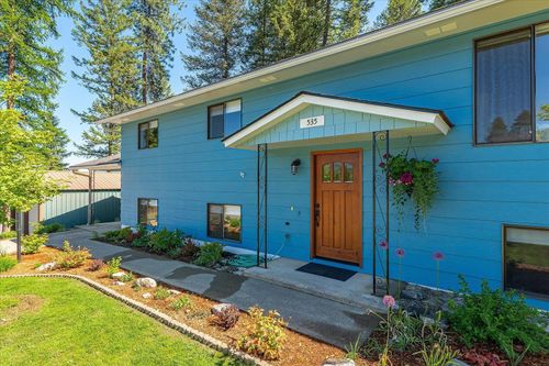 535 W Ash St, Newport, WA, 99156-5516 | Card Image