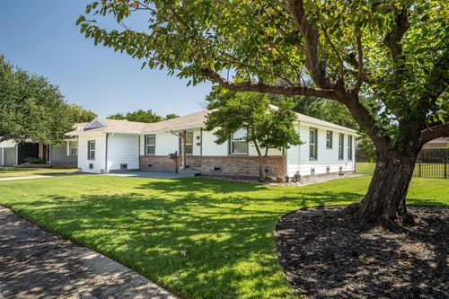 1417 Hill St, Grapevine, TX, 76051-5550 | Card Image