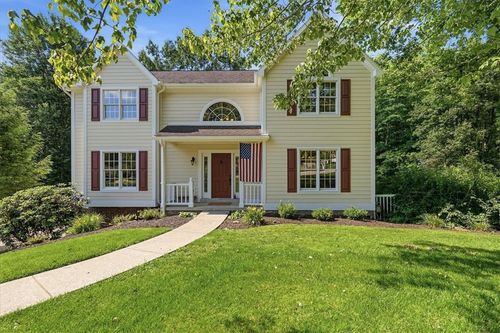 2448 Rihn Strasse, Gibsonia, PA, 15044-8100 | Card Image