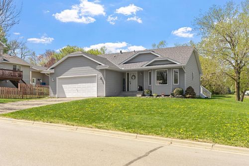 664 Pheasant Run, Winsted, MN, 55395-1052 | Card Image