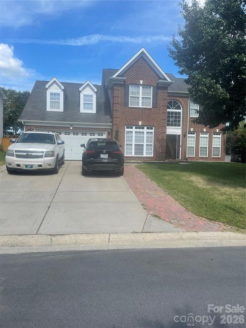 2529 Waters Vista Cir, Charlotte, NC, 28213-4183 | Card Image