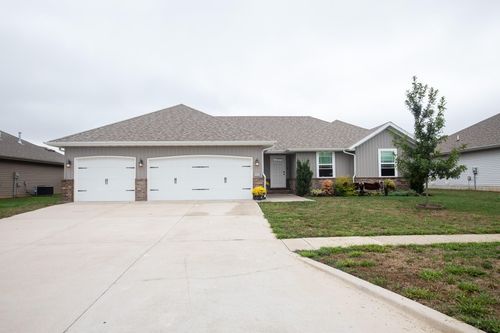 1895 S Lullwood Ave, Springfield, MO, 65802-5289 | Card Image
