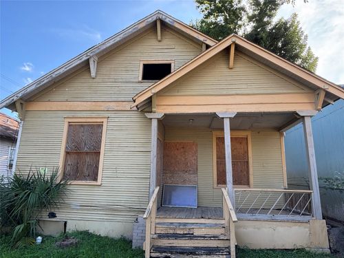 1916 Everett St, Houston, TX, 77009-8418 | Card Image