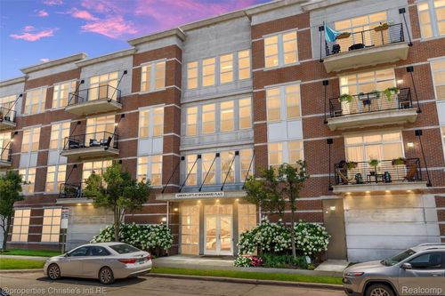458-66 Winder St, Detroit, MI, 48201-3131 | Card Image