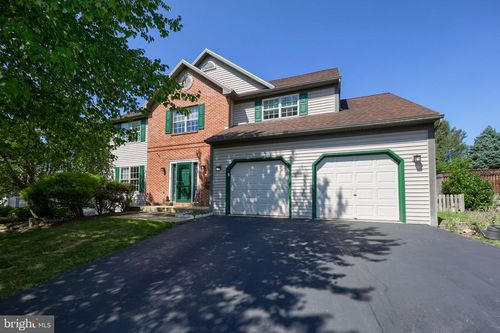 12 Colorado Ave, READING, PA, 19608-9363 | Card Image