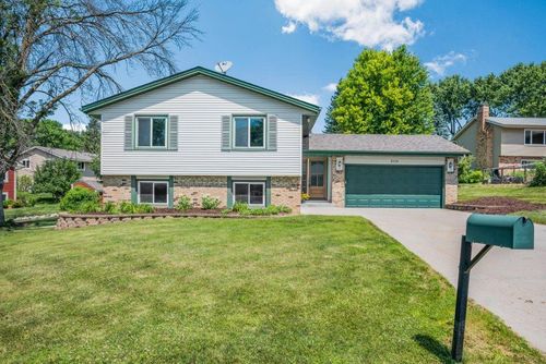 6116 W 97th St, Bloomington, MN, 55438-1724 | Card Image