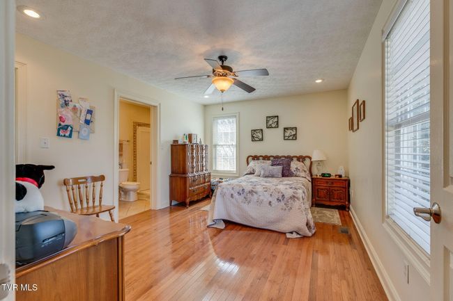 20413 - 20413 Turfway Ln, Condo with 2 bedrooms, 2 bathrooms and null parking in Abingdon VA | Image 9