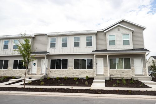 37-1345 E Goldie Lou Ln, Eagle Mountain, UT, 84005-2413 | Card Image
