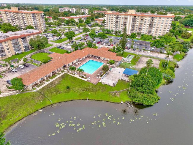 APT-914 - 4174 Inverrary Dr, Condo with 2 bedrooms, 2 bathrooms and null parking in Lauderhill FL | Image 34