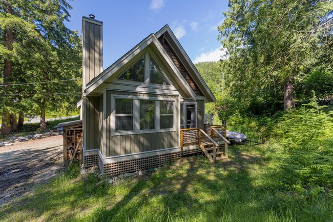 13514 Lee Road, House other with 2 bedrooms, 2 bathrooms and 5 parking in Pender Harbour BC | Image 6