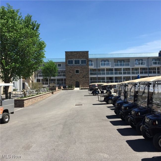 110 - 1262 Tri Motor Dr, Condo with 4 bedrooms, 2 bathrooms and null parking in Put-in-Bay OH | Image 14