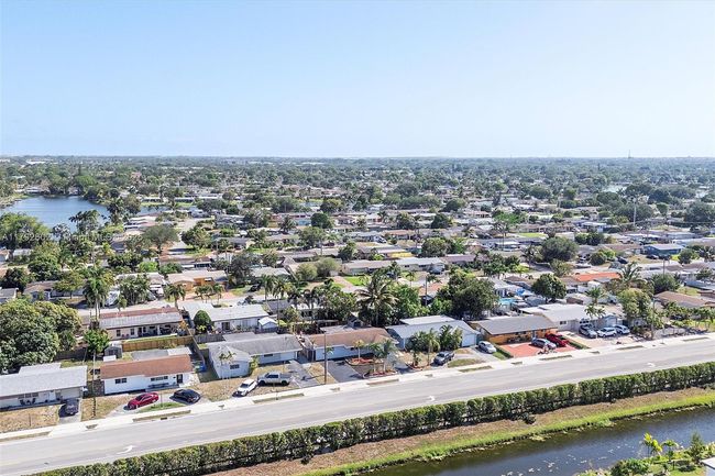 8420 Taft St, House other with 3 bedrooms, 1 bathrooms and null parking in Pembroke Pines FL | Image 40