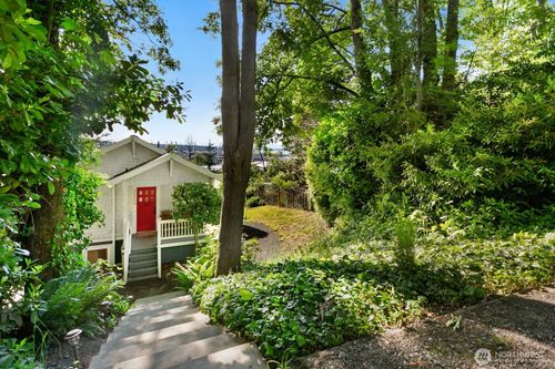 2323 12th Avenue S, Seattle, WA, 98144 | Card Image