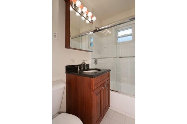 427F - 427 Main St, Condo with 2 bedrooms, 1 bathrooms and null parking in Northport NY | Image 8