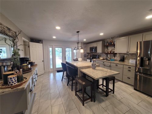 1-6691 W 15th Ct, Hialeah, FL, 33012-6209 | Card Image