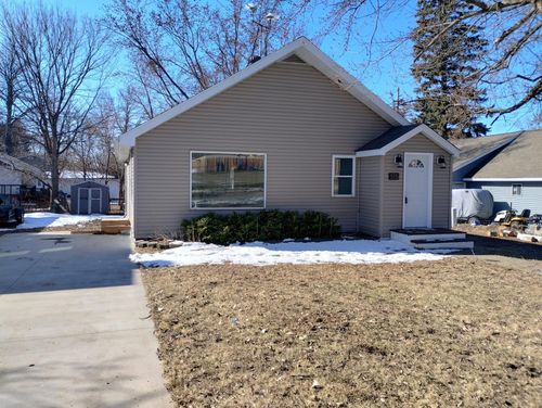 515 2nd St Se, Elbow Lake, MN, 56531-4511 | Card Image