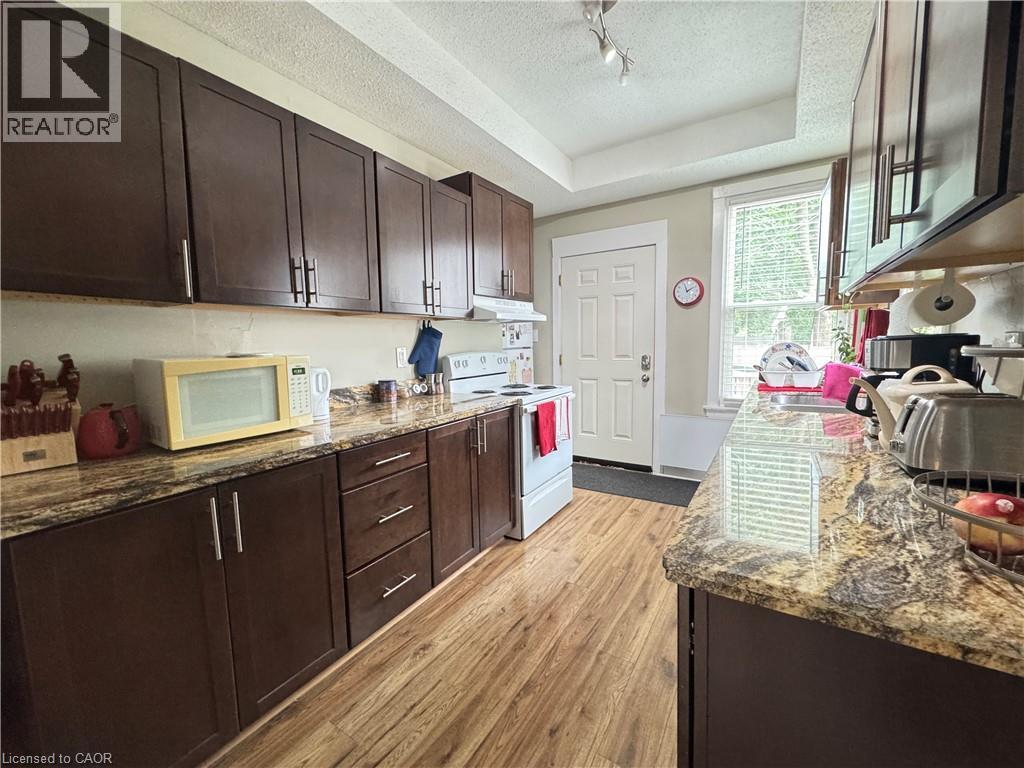 Residential Lease in Hamilton