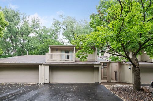1648 Comstock Ln N, Plymouth, MN, 55447-2833 | Card Image