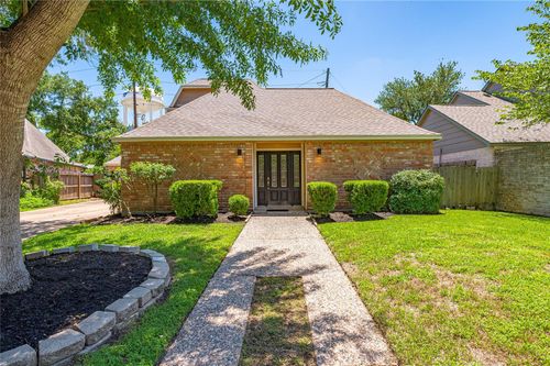 911 Montview Dr, Katy, TX, 77450-2809 | Card Image
