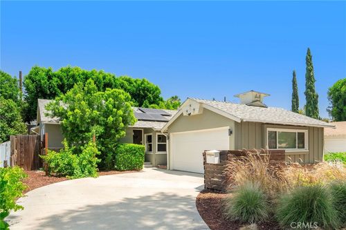 15017 Archwood St, Van Nuys, CA, 91405 | Card Image