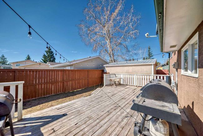 195 Pinecliff Way Ne, Home with 3 bedrooms, 2 bathrooms and 4 parking in Calgary AB | Image 20