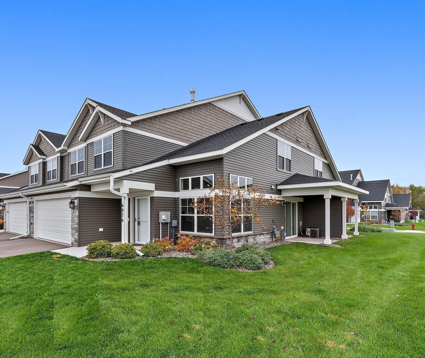 Jody Ave, Cottage Grove, MN 55016