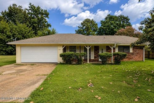 2056 Monaco Street, Jackson, MS, 39204 | Card Image