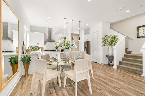 147 Culture, Irvine, CA, 92618-1466 | Card Image