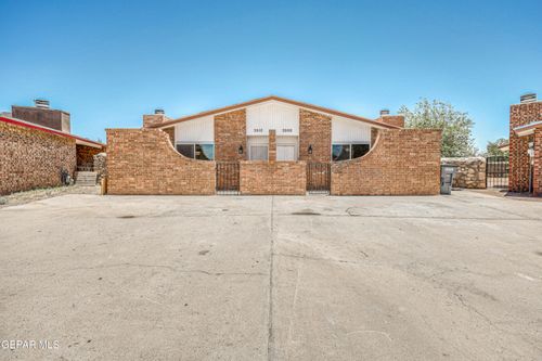 3008 Barkarian Place, El Paso, TX, 79936 | Card Image