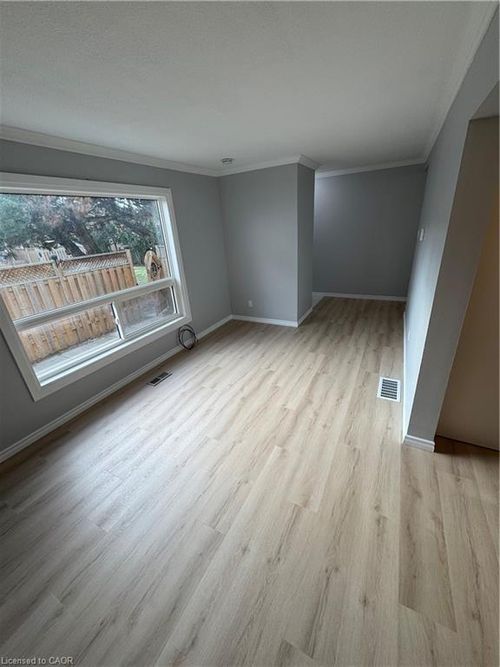 3-1208 Guelph Line, Burlington, ON, L7P2S9 | Card Image