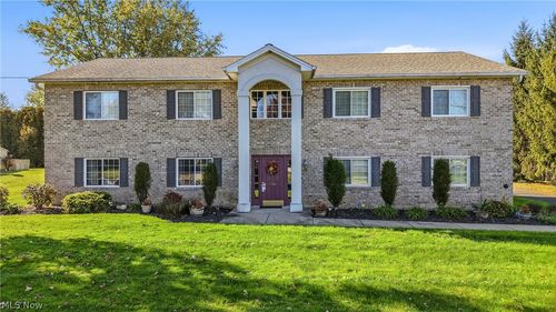 544 Caroline Ave, Hubbard, OH, 44425-1581 | Card Image