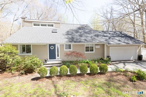 7 Mitchel Ter, Ivoryton, CT, 06442-1042 | Card Image