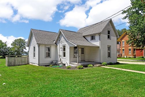 519 N Washington St, Lisbon, IA, 52253-9685 | Card Image