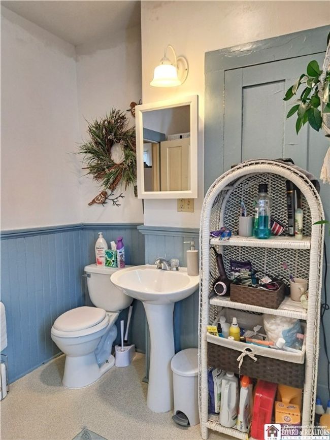 Lower Apartment - Bathroom & Laundry | Image 22