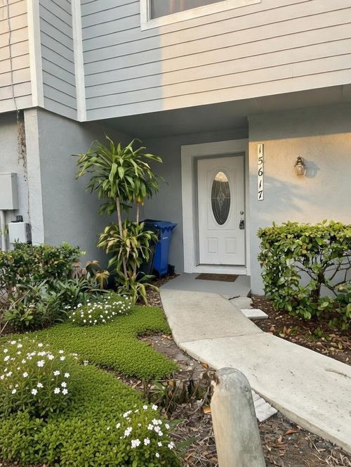 15617 Morning Dr, Lutz, FL, 33559-3282 | Card Image